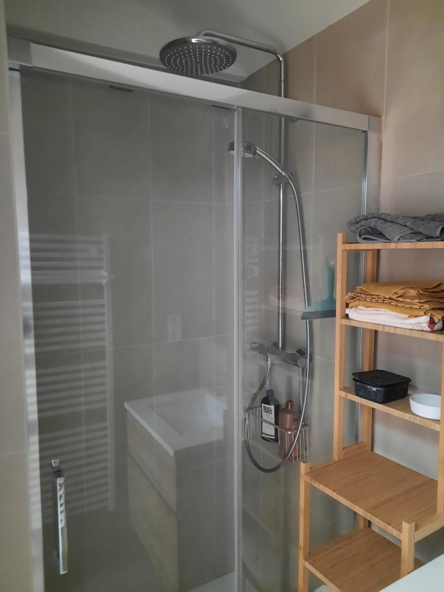 Loft 4-5 Personnes A Montmartre - Parking Prive Sur Reservation Párizs Kültér fotó